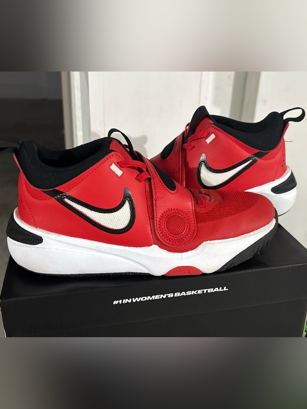 Boys Nike Hustle D11 University Red